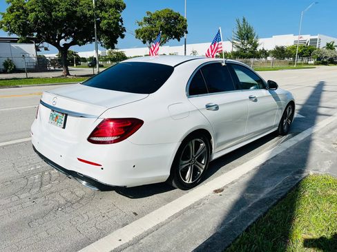 Used 2018 Mercedes-Benz E 300 w/ Premium 1 Package image 5