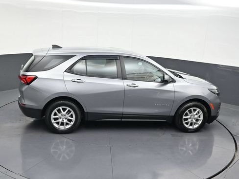 Used 2024 Chevrolet Equinox LS FWD image 20