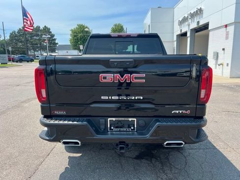 Used 2023 GMC Sierra 1500 AT4 w/ AT4 Premium Package AWD/4WD image 7