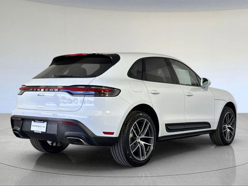 New 2026 Porsche Macan image 8