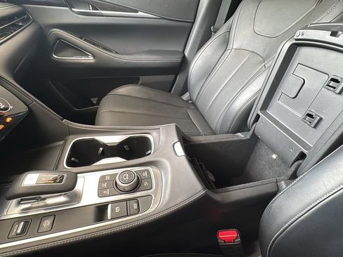 Used 2023 INFINITI QX60 Sensory AWD/4WD image 25
