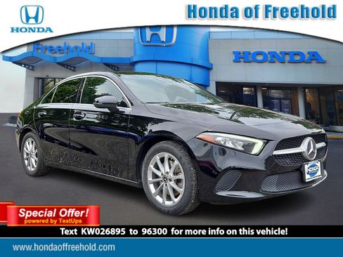 Used 2019 Mercedes-Benz A 220 4MATIC image 1