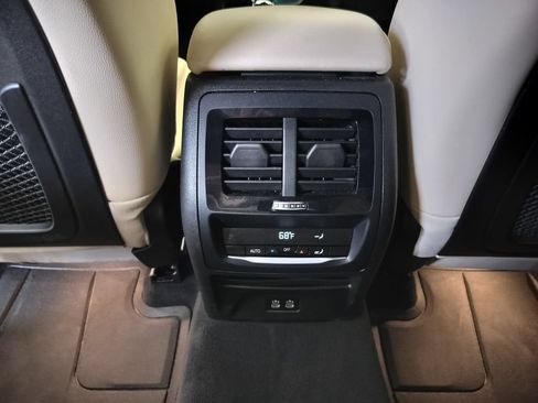 Certified 2024 BMW X3 sDrive30i w/ Premium Package RWD image 20
