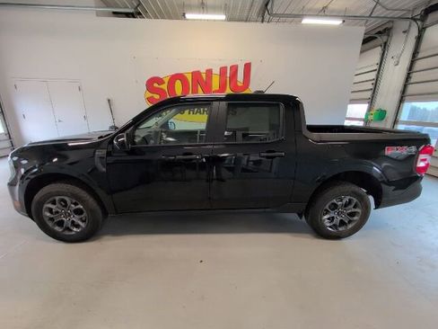 Certified 2025 Ford Maverick XLT w/ XLT Luxury Package AWD/4WD image 2