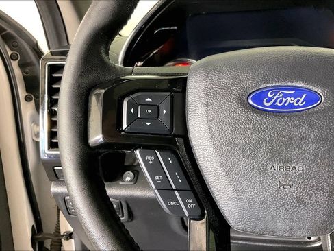 Used 2019 Ford F150 Lariat w/ Equipment Group 502A Luxury AWD/4WD image 24