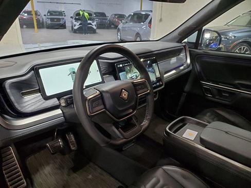 Used 2024 Rivian R1S Adventure AWD/4WD image 23