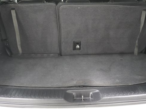 Used 2018 Toyota Highlander Plus FWD image 26