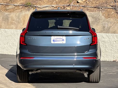 New 2026 Volvo XC90 B6 Plus image 6