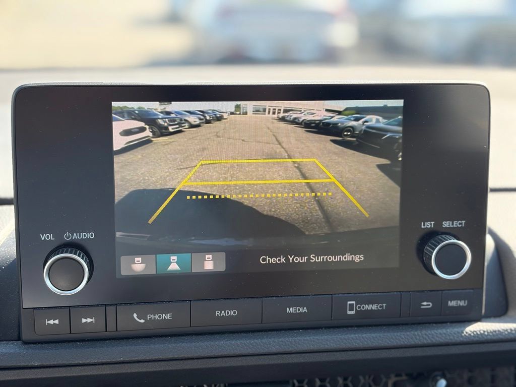 Used 2024 Honda CR-V LX image 33
