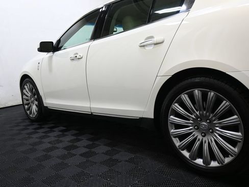 Used 2013 Lincoln MKS AWD image 9