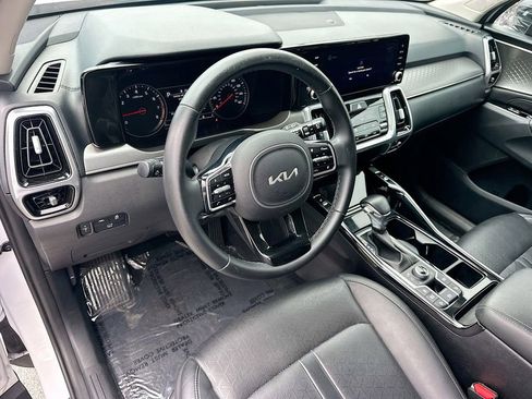 Used 2022 Kia Sorento SX AWD/4WD image 9