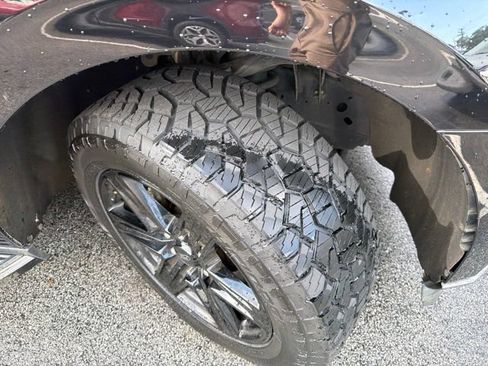 Used 2020 Ford Expedition XLT w/ Equipment Group 202A RWD image 5