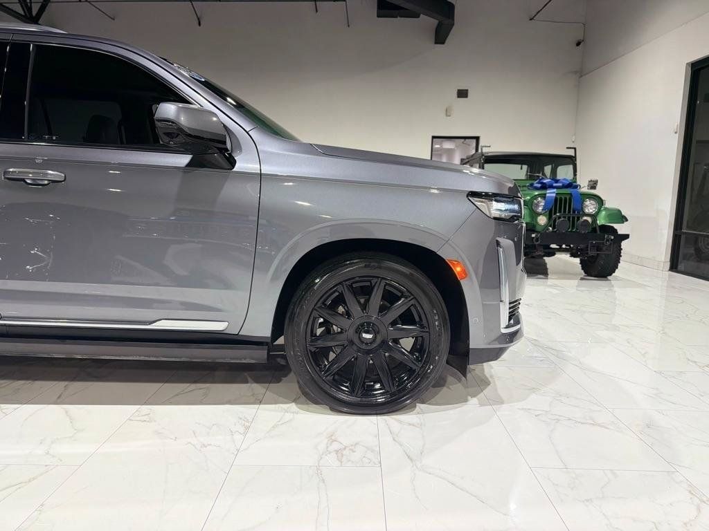 Used 2021 Cadillac Escalade Premium Luxury Platinum AWD/4WD image 5