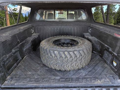 Used 2017 Toyota Tacoma TRD Sport w/ Tow Package (A/T) AWD/4WD image 23