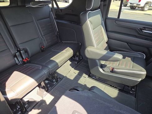 Used 2026 GMC Yukon XL AT4 Ultimate w/ LPO, Floor Liner Package AWD/4WD image 33