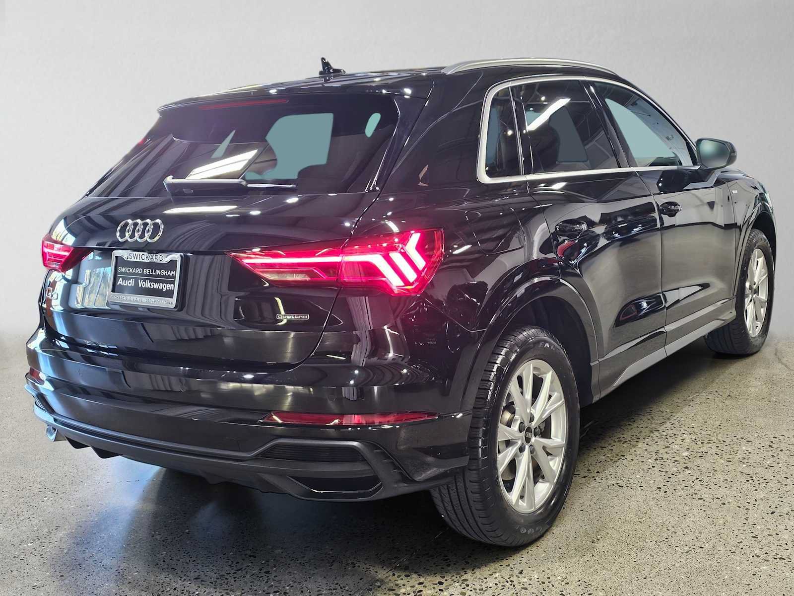 Used 2023 Audi Q3 2.0T Premium Plus w/ Premium Plus Package AWD/4WD image 3
