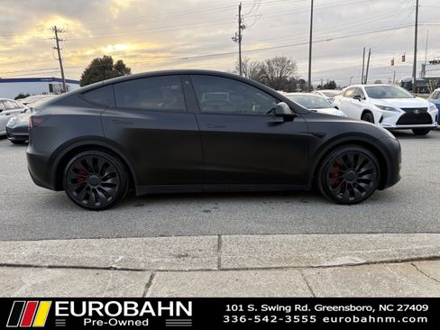 Used 2023 Tesla Model Y Performance image 24