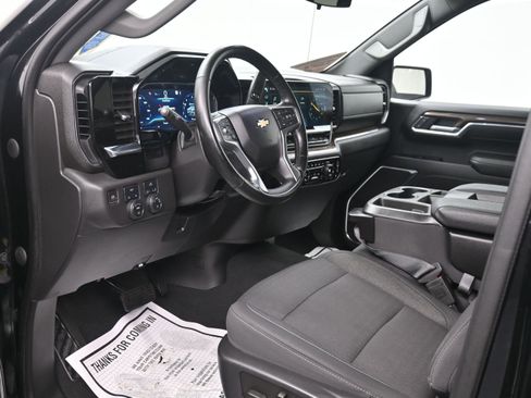 Used 2023 Chevrolet Silverado 1500 LT AWD/4WD image 19