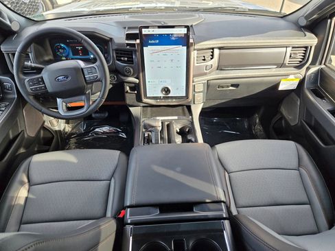 New 2025 Ford F150 Lightning Lariat image 8