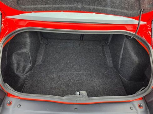 Used 2017 Dodge Challenger R/T Plus image 9