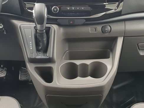 Used 2024 Ford Transit 350 XLT image 17