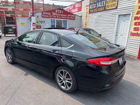 Used 2017 Ford Fusion SE w/ Equipment Group 601A FWD image 7
