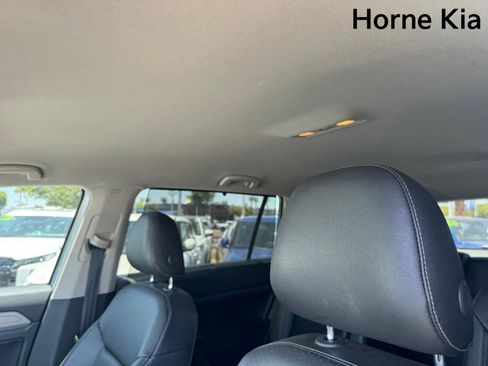 Used 2019 Volkswagen Atlas SE FWD image 25