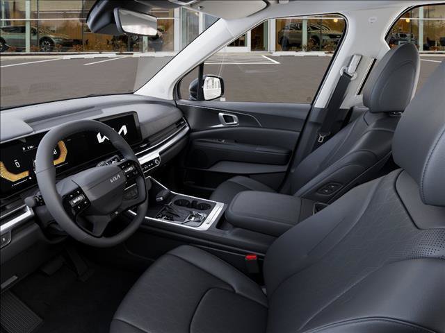 Used 2027 Kia Carnival EX FWD image 17