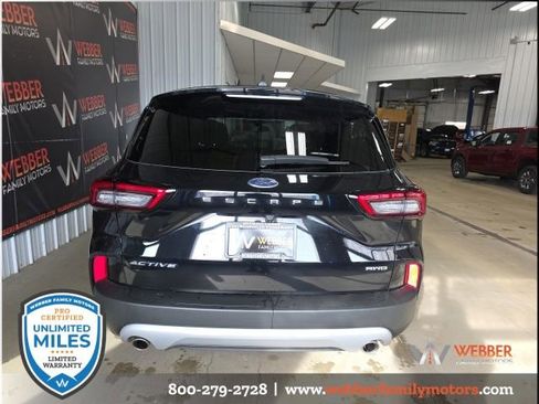 Used 2023 Ford Escape Active image 5