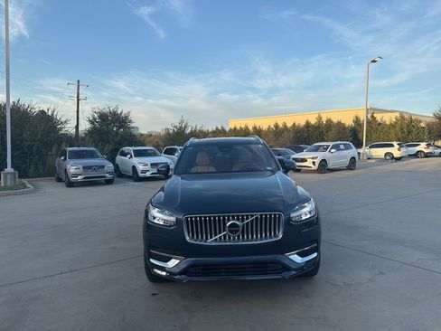 Used 2023 Volvo XC90 B6 Ultimate w/ Protection Package Premier image 2
