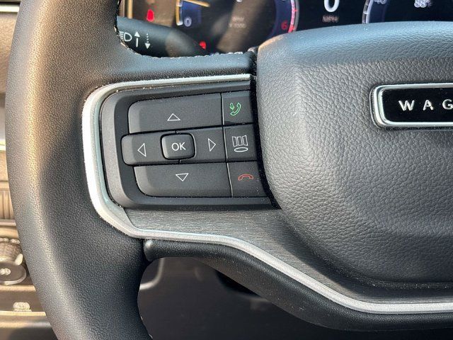 Used 2025 Jeep Wagoneer Series II AWD/4WD image 31