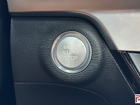 Used 2025 Kia Telluride S image 28