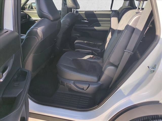 Certified 2026 Toyota Grand Highlander AWD Hybrid image 21