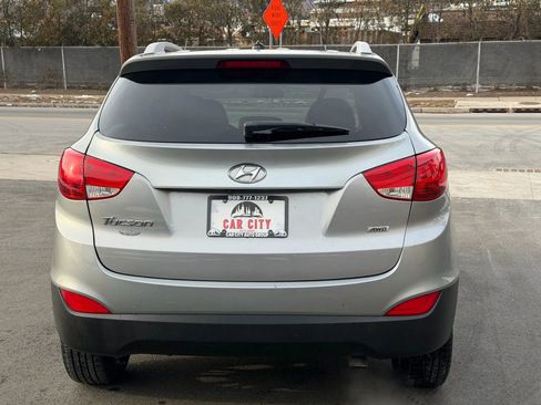 Used 2014 Hyundai Tucson SE image 6