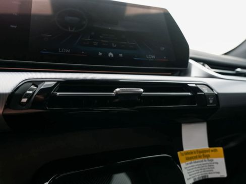 Used 2024 BMW X1 xDrive28i w/ Premium Package image 14