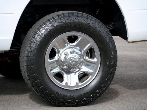Used 2018 RAM 3500 Tradesman w/ Chrome Appearance Group AWD/4WD image 14