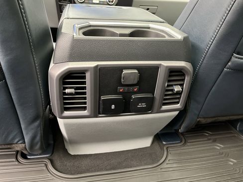 Used 2022 Ford F350 Limited image 15