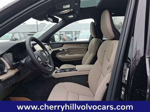 New 2026 Volvo XC90 T8 Plus image 10