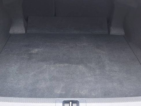 Used 2018 Toyota Camry LE FWD image 18