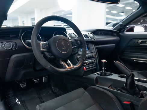 Used 2017 Ford Mustang Shelby GT350 image 13