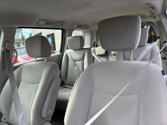 Used 2015 Nissan Quest S FWD image 12
