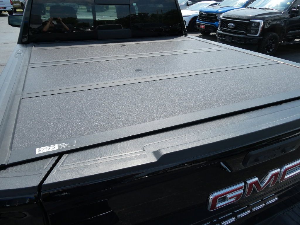 Used 2024 GMC Sierra 1500 SLT w/ SLT Premium Plus Package AWD/4WD image 17