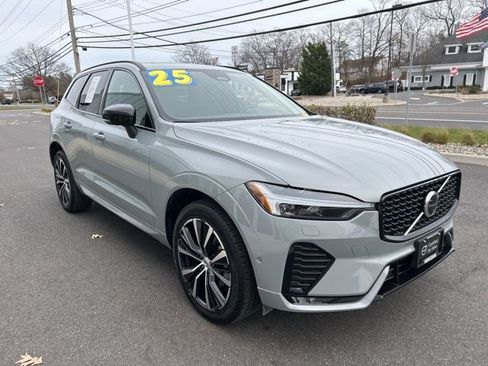 Certified 2025 Volvo XC60 B5 Plus AWD/4WD image 6