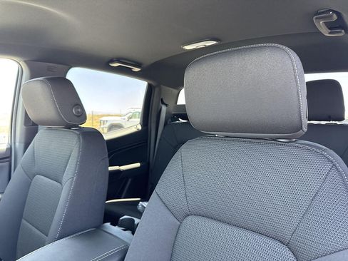 New 2026 GMC Canyon Elevation w/ LPO, Black Badging Package RWD image 21