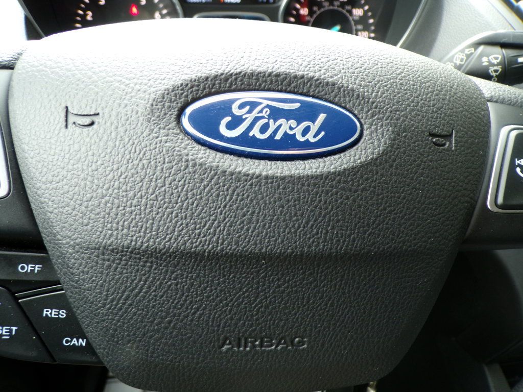 Used 2018 Ford Escape SE w/ SE Sync 3 Package AWD/4WD image 34