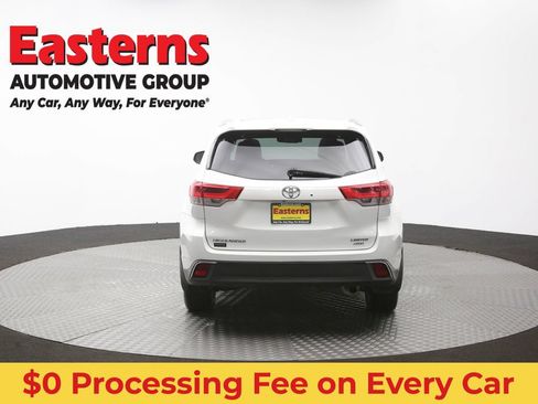 Used 2017 Toyota Highlander Limited Platinum AWD/4WD image 42