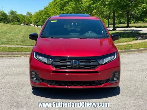 Used 2025 Honda Odyssey Sport-L image 2