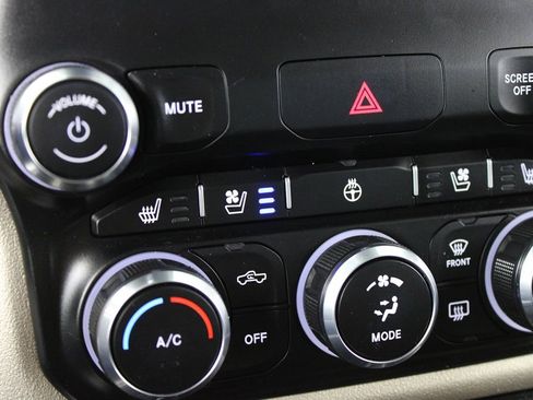 Used 2022 RAM 1500 Laramie image 17