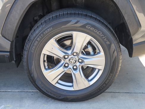 Certified 2024 Toyota RAV4 XLE FWD image 11