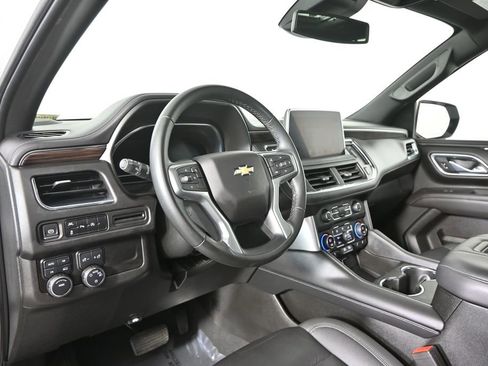 Used 2023 Chevrolet Suburban LT AWD/4WD image 23